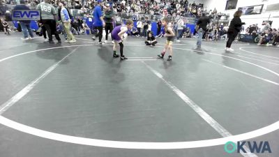 46 lbs Rr Rnd 1 - Carsyn Holcomb, Tecumseh Youth Wrestling vs Kanyon Moran, Chickasha Wrestling