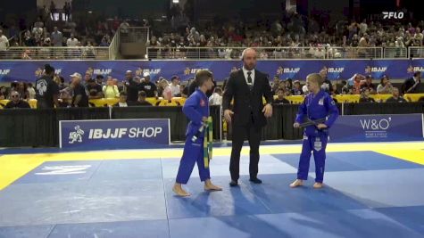 Santino Xavier Grimaldi vs Casey Jaxson Rios 2026 Pan Kids Jiu-Jitsu IBJJF Championship