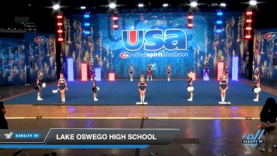 Lake Oswego High School [2019 Small Varsity Show Cheer Intermediate (6-12) Day 1] 2019 USA Spirit Nationals