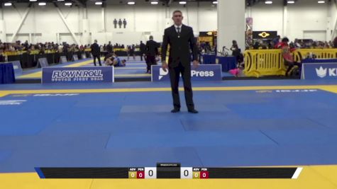 IGOR YURYEVICH ISKUSNYKH vs ISAC BISPO DOS SANTOS JUNIOR 2025 World IBJJF Jiu-Jitsu No-Gi Championship