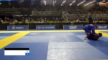 TAYRON MICUCCI FIGUEIREDO PINTO vs JOAQUIN ALEJANDRO BARRANCOS ESCA 2024 Pan Kids Jiu-Jitsu IBJJF Championship