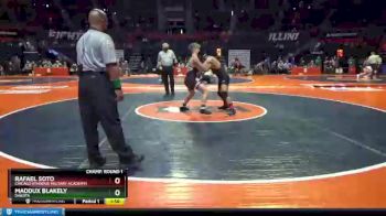 1 lbs Champ. Round 1 - Maddux Blakely, Dakota vs Rafael Soto, Chicago (Phoenix Military Academy)