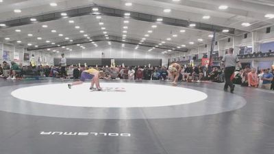 215 lbs Quarters - Corbin Reynolds Friend, Bobcat Wrestling Club vs Holden Hoiness, Team Montana