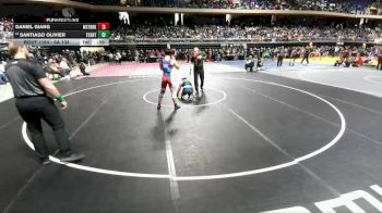 5A 138 lbs Cons. Round 1 - Santiago Olivier, Frisco Centennial vs Daniel Giang, Beaumont West Brook