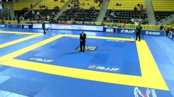 LUCAS PINHEIRO vs TOMOYUKI HASHIMOTO 2018 World IBJJF Jiu-Jitsu Championship