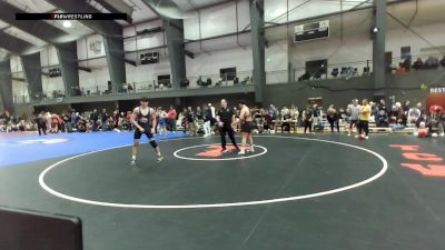 Junior Boys GR - 175 lbs Champ. Round 1 - Gustavo Orozco, OR vs Mario Carini, CA
