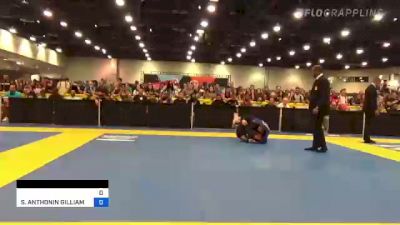 CALEB KHAN vs SPENSER ANTHONIN GILLIAM 2022 World Master IBJJF Jiu-Jitsu Championship