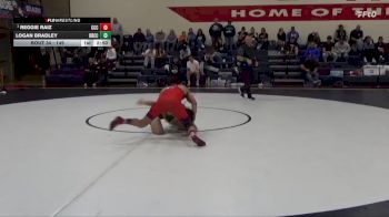 149 lbs Semifinal - Reggie Raiz, Clackamas Community College vs Logan Bradley, Big Bend Community College