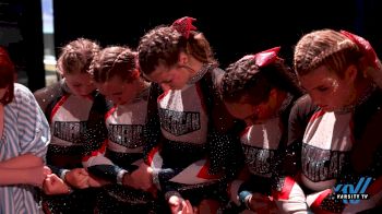 Take The Finals Stage W/American Cheer SR RED