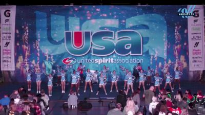 Betty Fairfax High School - Crowdleader [2025 Crowdleader Medium Day 1] 2025 USA Spirit Natl's/Collegiate Champs/Jr. Natl's