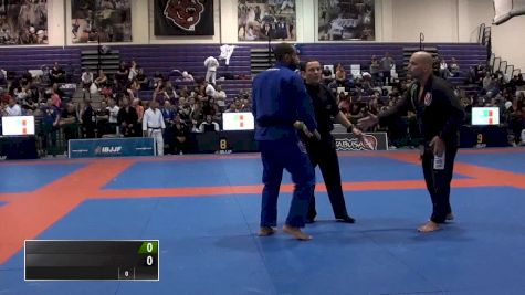 Diogo Araujo vs Danilo Goltsman IBJJF 2016 New York BJJ Pro