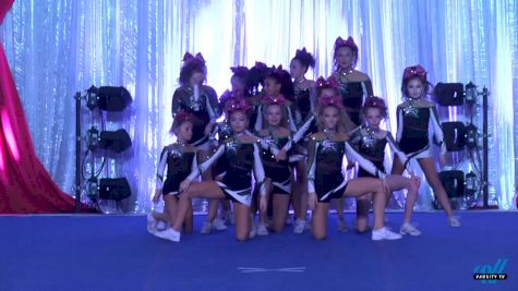 CheerForce Simi Valley -  [2016 L2 Small Junior Day 1] The American Grand