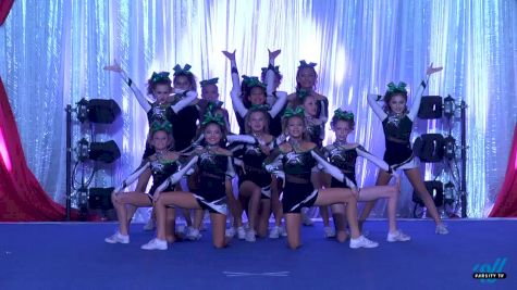 CheerForce Simi Valley -  [2016 L2 Small Junior Day 2] The American Grand