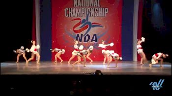 Mater Dei High School [2015 Small Varsity Pom Finals]