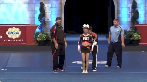 Trinity Valley Community College - Johnathan Jackson & Ashleigh Spivey [2017 Coed Partner Stunt]