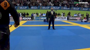 Claudio Calasans vs Hassine Azarkan IBJJF 2017 European Championships