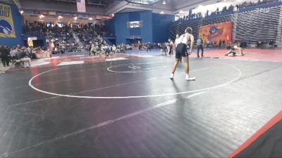 157 lbs Champ. Round 1 - Justin Lowery, Loudon County vs Logan Young, Easton Area Hs