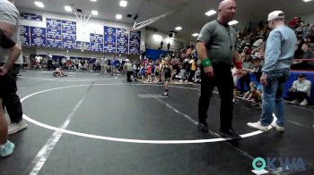 43 lbs Quarterfinal - Finlee Bowman, Team Tulsa Wrestling Club vs Malakai King, OKC Saints Wrestling