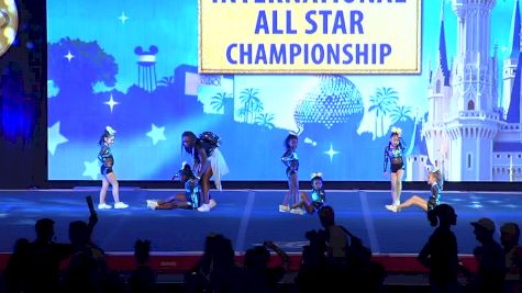 LA Dream All Stars - Tiny Dream [L1 Small Tiny Division II Day 1 - 2017 UCA International All Star Championship]