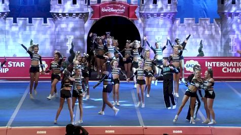 Cheer Extreme - Smoke [L5 Large Senior Restricted Coed Day 2 - 2017 UCA International All Star Championship]
