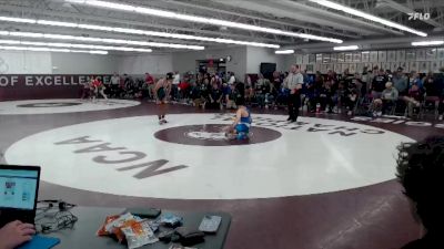 149 lbs Champ. Round 1 - Daniel Camacho, Iowa Lakes CC vs Lian Castro, Luther