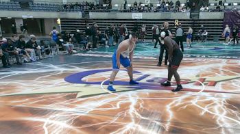 285 lbs Finals (8 Team) - Roberto Macias-Sidzyik, Creighton Prep, NE vs Nathan Courtney, Shakopee, MN