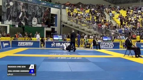Mackenzie Lynne Dern vs Venla Orvokki Luukkonen IBJJF 2017 World Championships