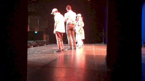 Elelpahnt Claps Wininng Set From Backstage