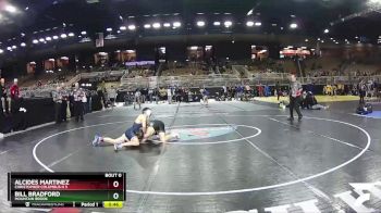 144 lbs Cons. Round 4 - BILL BRADFORD, Mountain Brook vs Alcides Martinez, Christopher Columbus H S