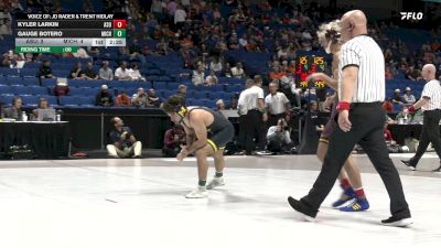 133 lbs Round 1 (16 Team) - Kyler Larkin, Arizona State vs Gauge Botero, Michigan
