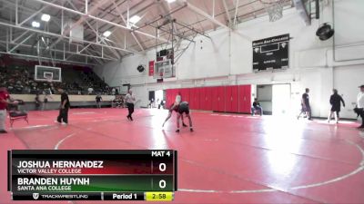 149 lbs Champ. Round 1 - Branden Huynh, Santa Ana College vs Joshua Hernandez, Victor Valley College