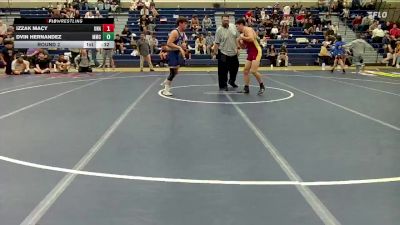 163-165 lbs Round 2 - Dvin Hernandez, McMinnville Mat Club vs Izzak Macy, Unattached