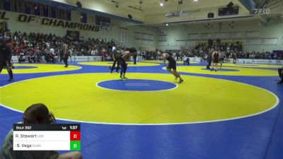 141 lbs Round Of 16 - Roman Stewart, Liberty (MO) vs Sergio Vega, Sunnyside (AZ)