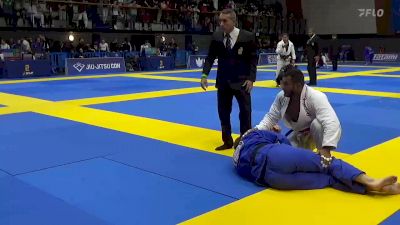 CLEYTON RAFAEL FLORES vs LUKASZ GUSTAW MICHALEC 2023 European Jiu-Jitsu IBJJF Championship