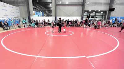 26 kg Quarterfinal - Nour Almohri, Michigan Blue vs Reagan Brown, Misfits Girls Onyx