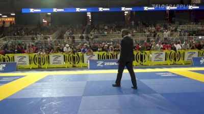 NOAH DOUGLAS PIETERICK vs RYAN ANANDA SAWATZKY 2022 Pan Kids Jiu-Jitsu IBJJF Championship