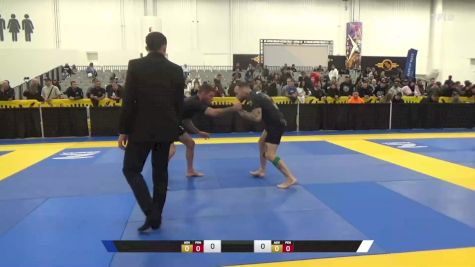 Louis Steven Accaria vs Jerold Antonio Shapiro 2024 World IBJJF Jiu-Jitsu No-Gi Championship