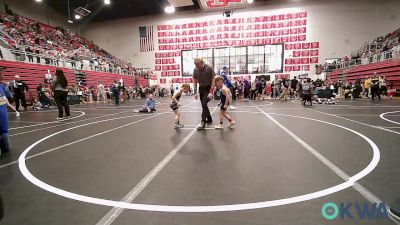 43 lbs Round Of 32 - Roman Hayes, Carl Albert vs Sebastian Summitt, Newkirk Takedown Club