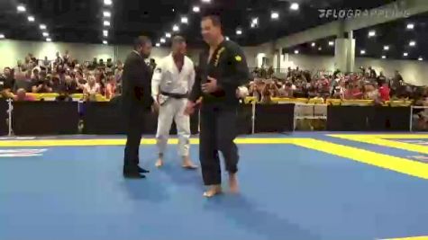 Replay: Mat 20 - 2022 World Master IBJJF Championship | Sep 1 @ 10 AM