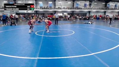 Elite 133 lbs Cons. Semi - Rocco Futia, Cortland State vs Teague Holzer, Wisconsin-La Crosse