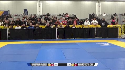 Richard Victor Cruz vs Ricardo Ferreira Evangelista 2024 World IBJJF Jiu-Jitsu No-Gi Championship