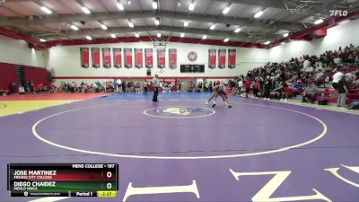 197 lbs Champ. Round 2 - Jose Martinez, Fresno City College vs Diego Chaidez, Menlo NWCA