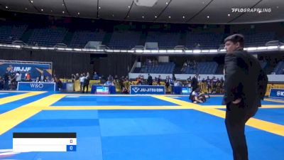 THIAGO AUGUSTO ARAUJO MACEDO vs THIAGO AGUIAR ABUD 2019 World IBJJF Jiu-Jitsu No-Gi Championship