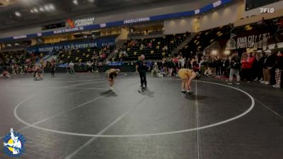 235 lbs Cons. Round 3 - Vivian Soifer, Charles City vs Londyn Snow, Mason City