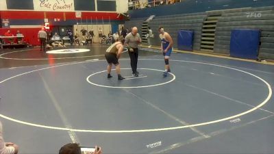 215 lbs Consy 1 - Jonovan McKelvey, Hampton vs James Naviglia, Highlands