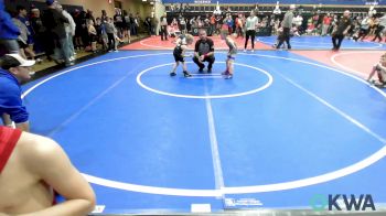 46 lbs Round Of 16 - Mason McCuistion, Pryor Tigers vs Wyatt Phillips, Collinsville Cardinal Youth Wrestling