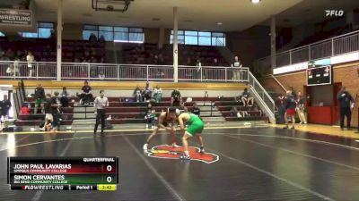 133 lbs Quarterfinal - John Paul Lavarias, Umpqua Community College vs Simon Cervantes, Big Bend Community College