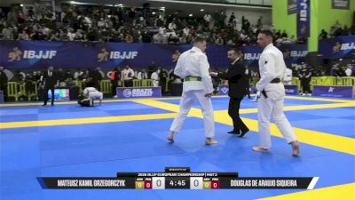 Douglas De Araujo Siqueira vs Mateusz Kamil Grzegorczyk 2026 European Jiu-Jitsu IBJJF Championship