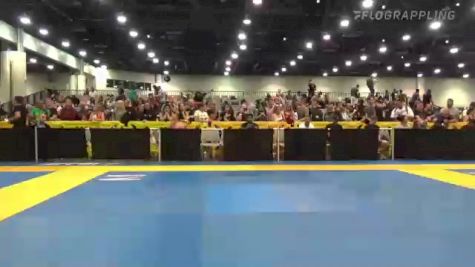 Replay: Mat 9 - 2022 World Master IBJJF Championship | Sep 1 @ 10 AM