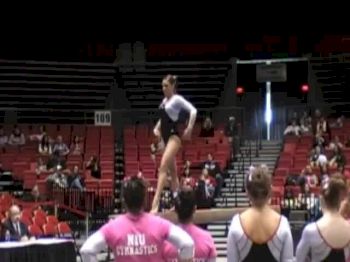 NIU (Holly Reichard) - 9.475